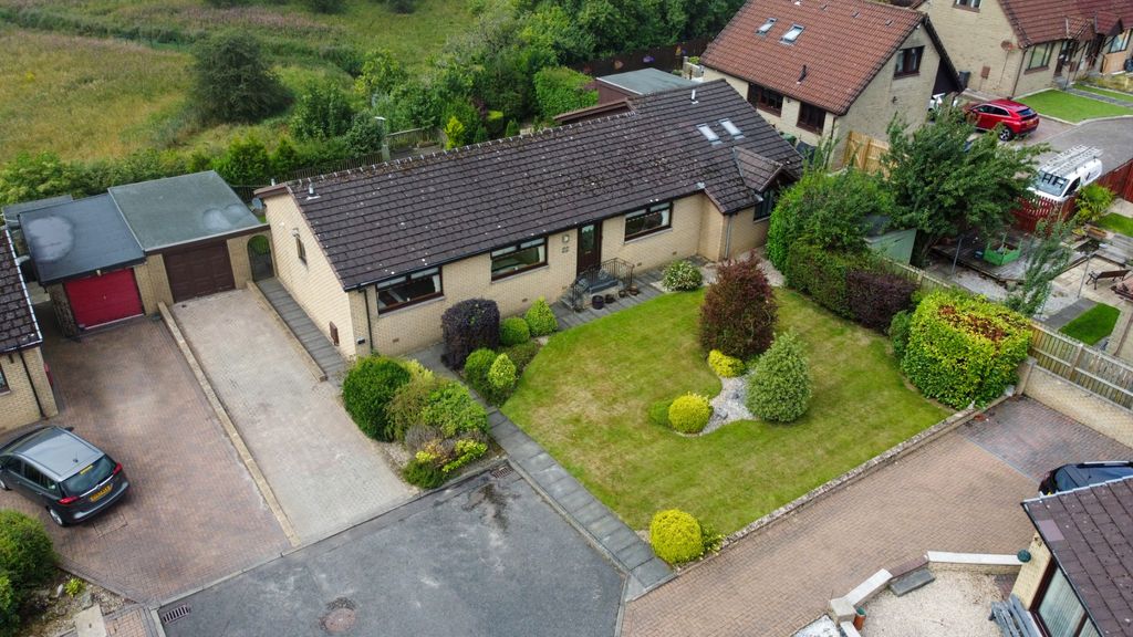 Property photo 1 of 53 4923232