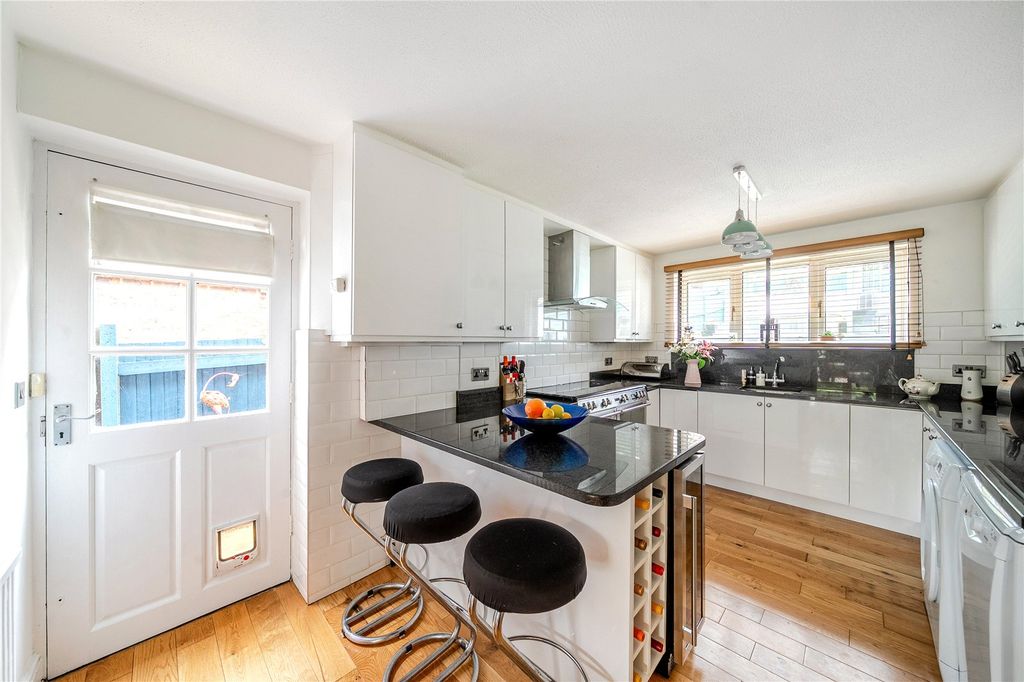 Property photo 2 of 16 Picture 2