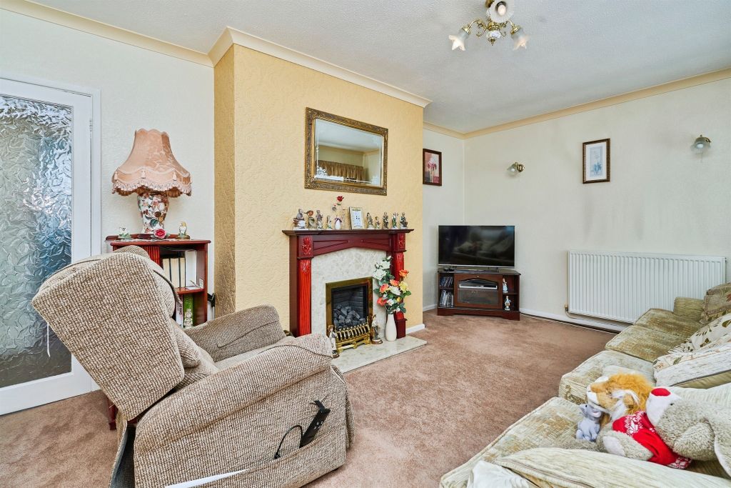 Property photo 3 of 18