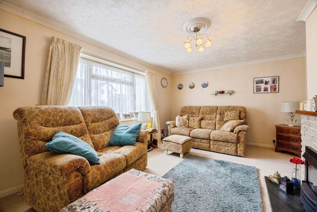 Property photo 3 of 20 Pbox-Img.Jpg