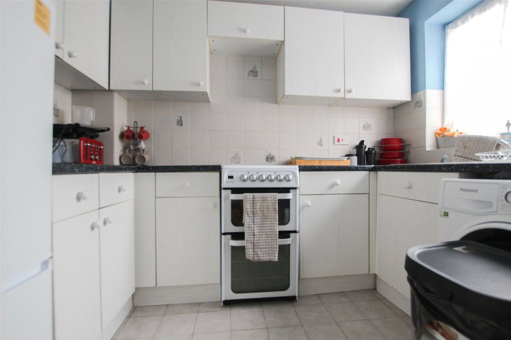 Property photo 3 of 8 Picture No. 05
