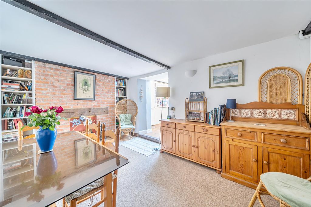 Property photo 3 of 18 Dining Room