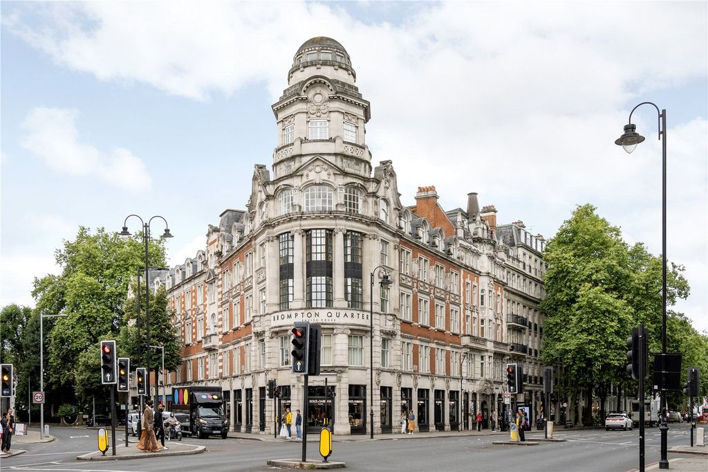 Property photo 2 of 19 Picture No. 31