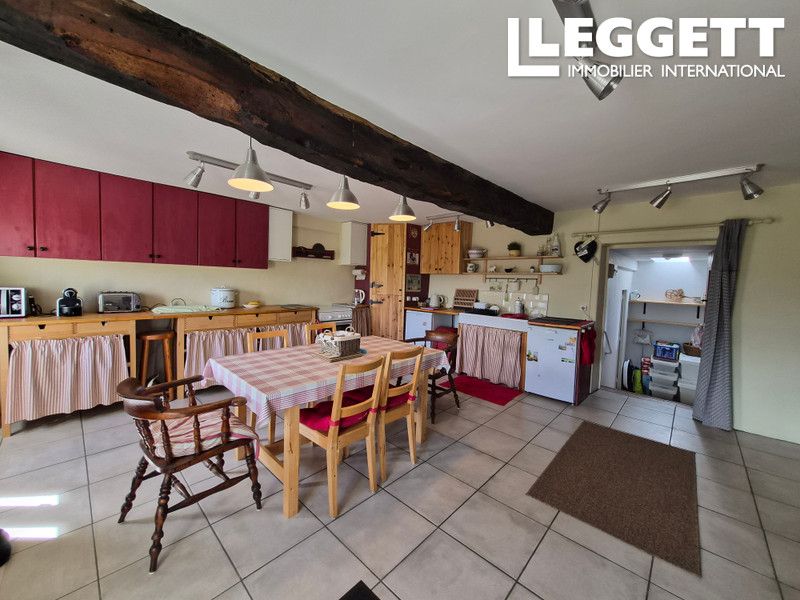 Property photo 2 of 10
