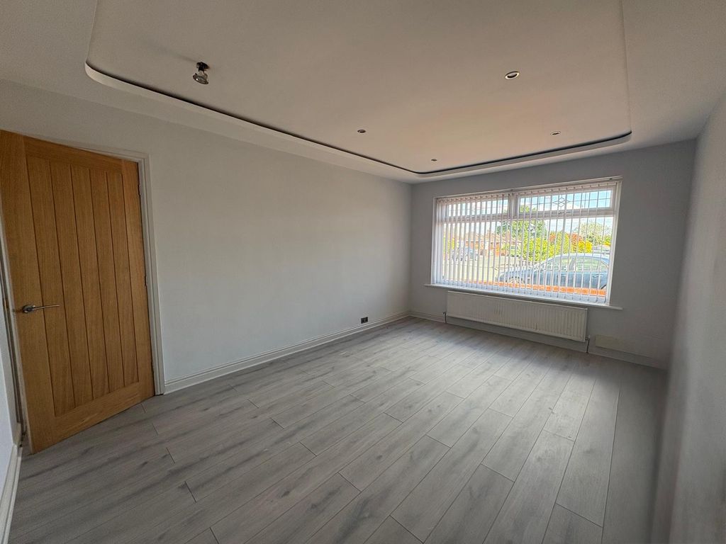 Property photo 2 of 10 Gallery