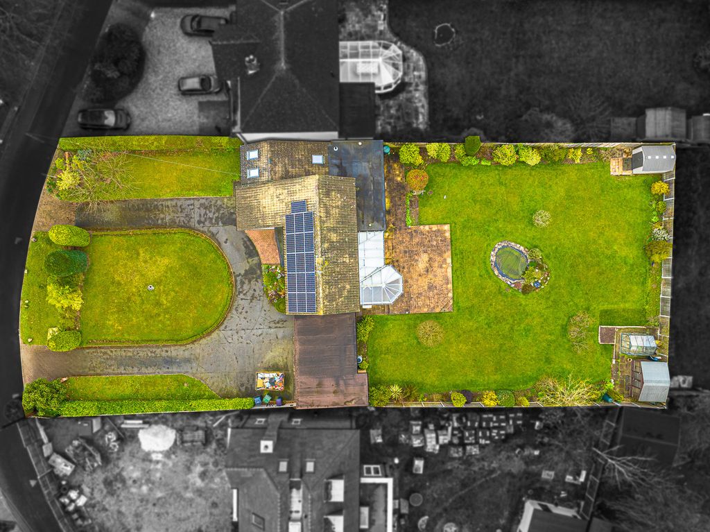 Property photo 2 of 34