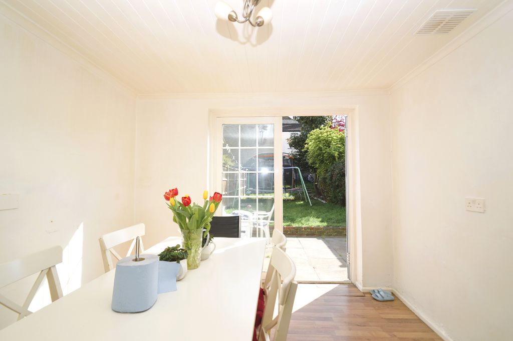 Property photo 2 of 11 Dsc_1579