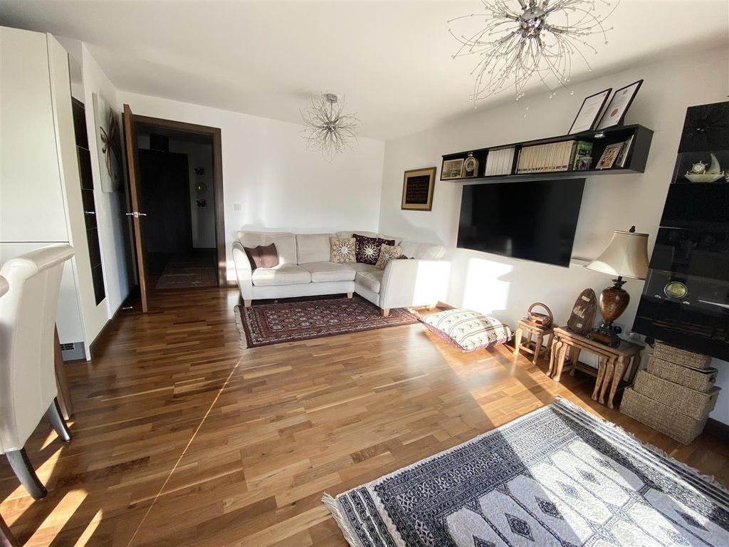 Property photo 2 of 13 Living Room