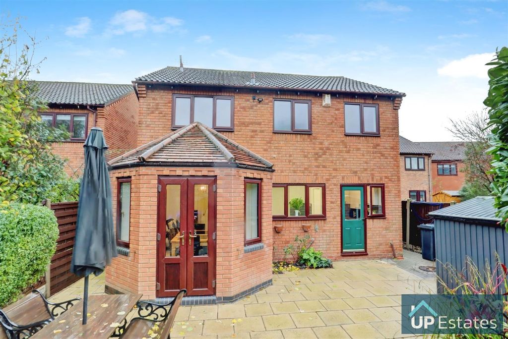 Property photo 2 of 20 Rear Aspect