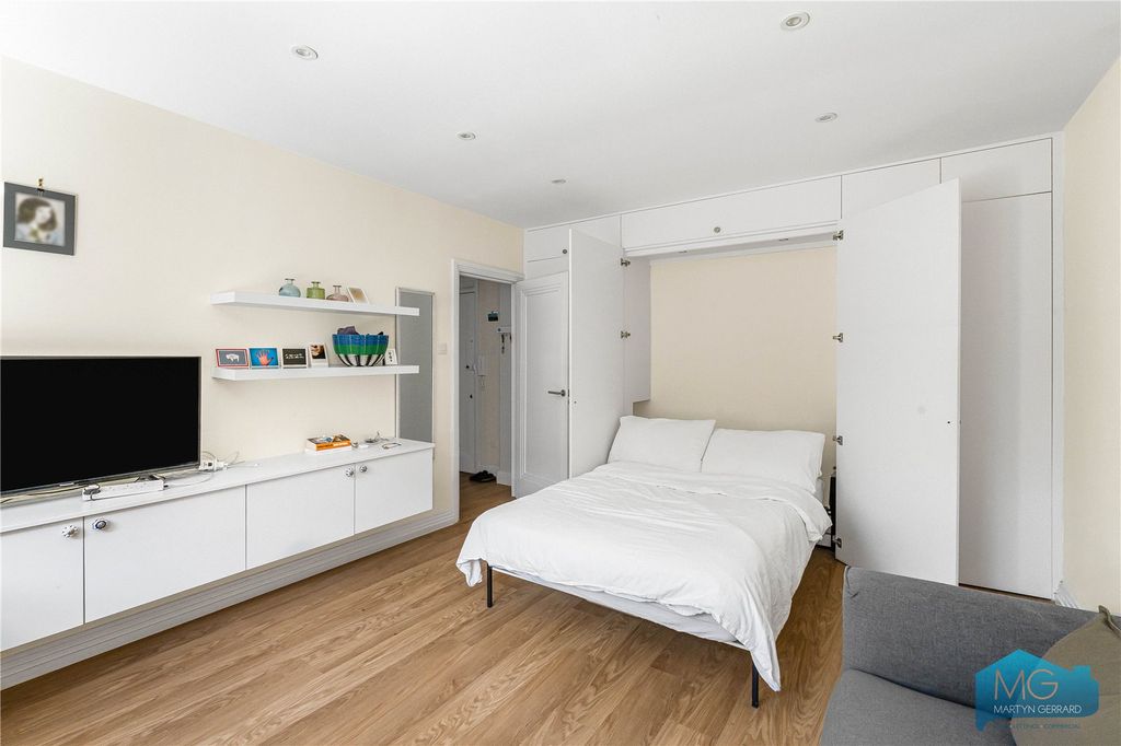 Property photo 3 of 9 Picture No. 13
