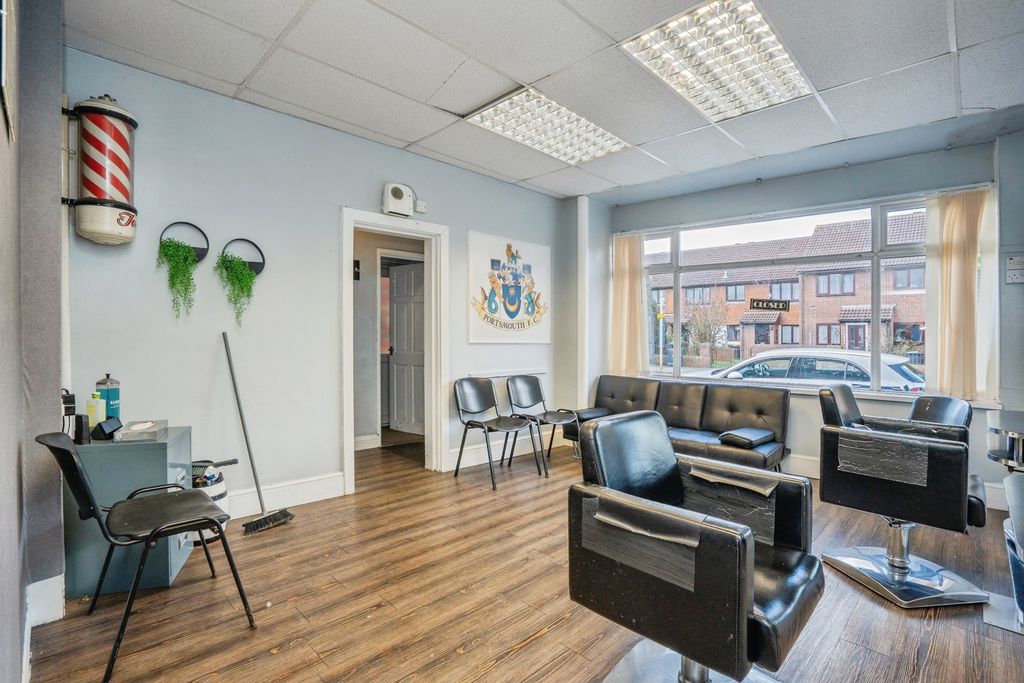 Property photo 3 of 23 Pbox-Img.Jpg