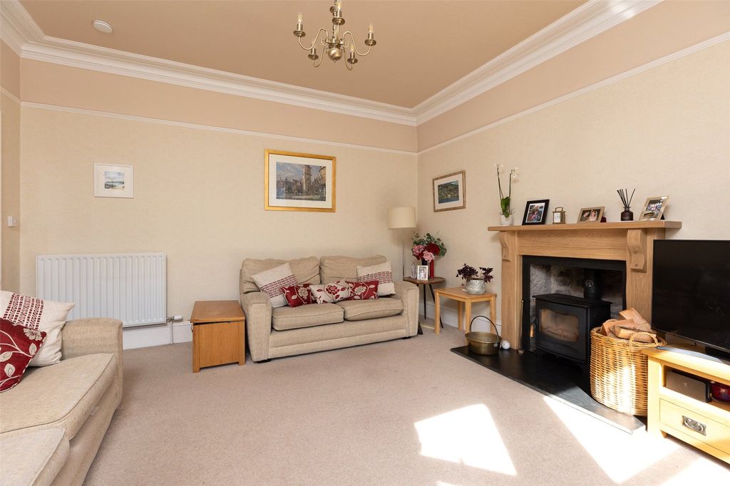 Property photo 3 of 16 Living Room