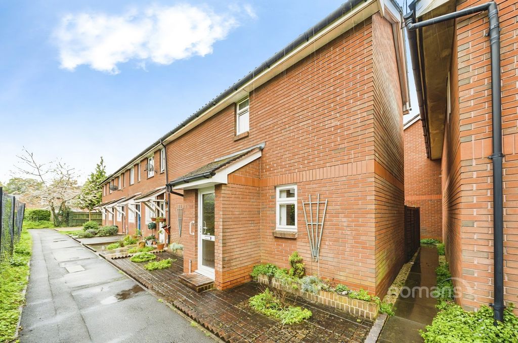 Property photo 1 of 9 Pbox-Img.Jpg