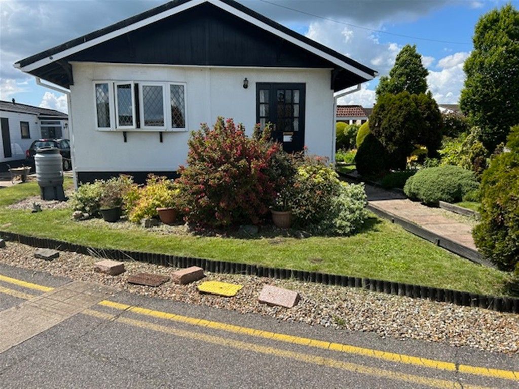 Property photo 1 of 12 Front