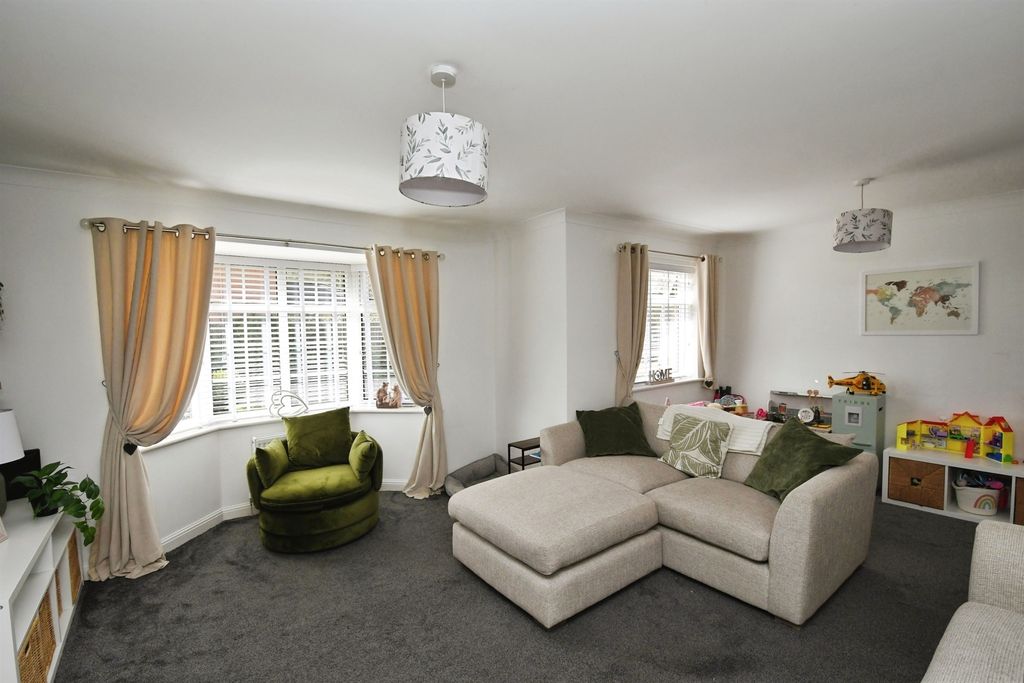 Additional image 7 of 4 bed detached house for saleHolly Close, Stallingborough, Grimsby DN41