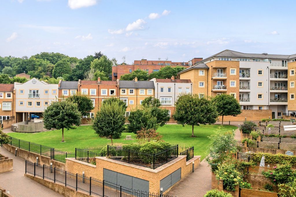 Property photo 1 of 17 Picture No. 22