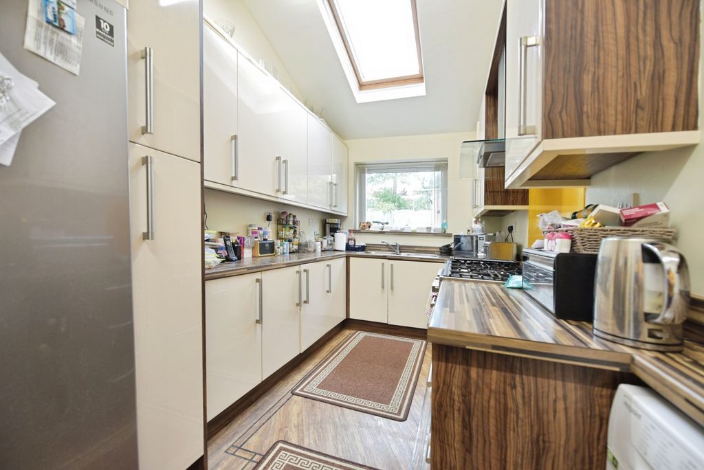 Property photo 3 of 17 Photo