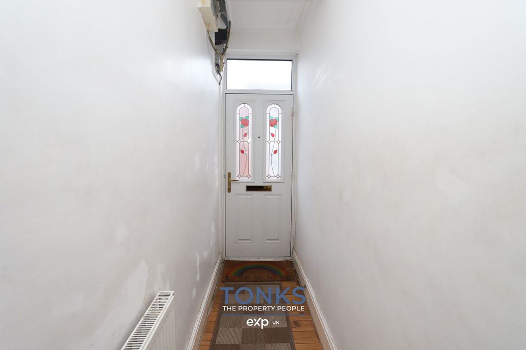 Property photo 2 of 22