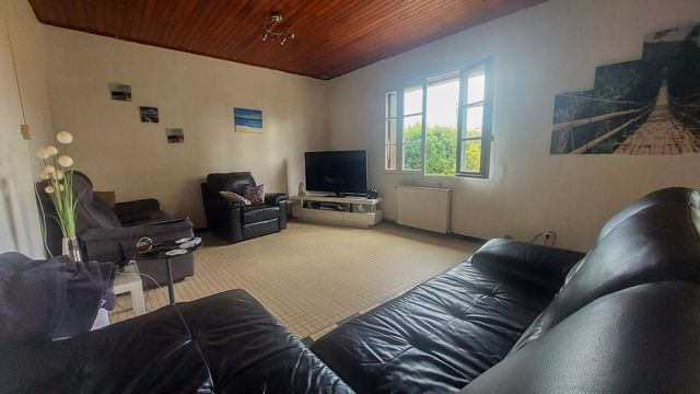 Property photo 3 of 30