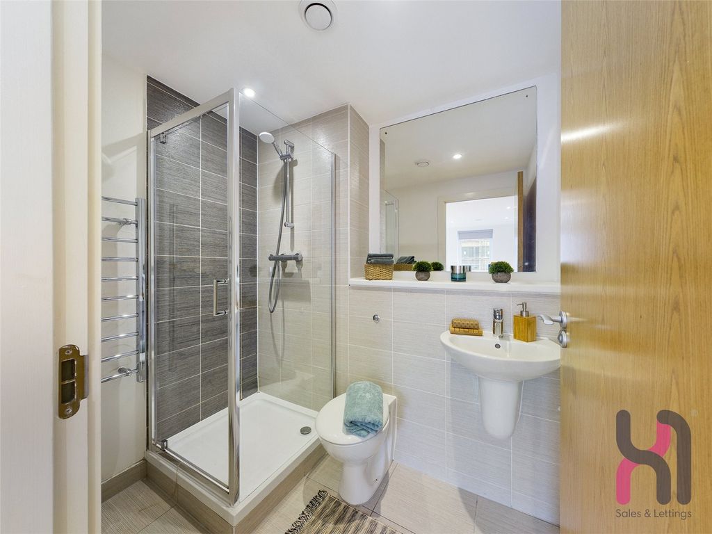 Property photo 3 of 5 Picture No. 14