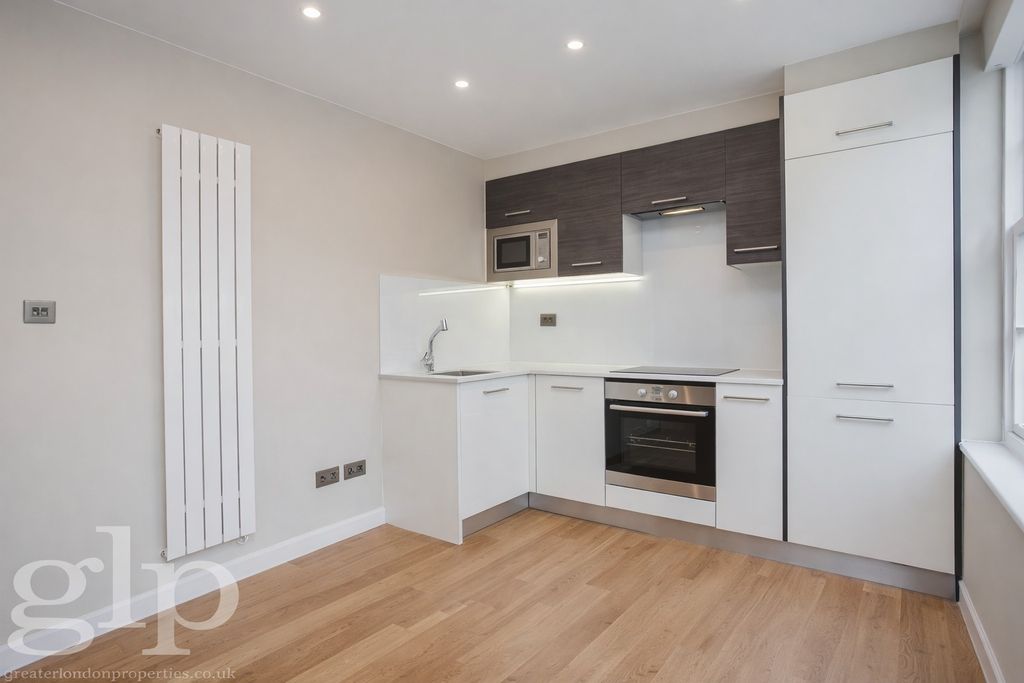 Property photo 2 of 9 2338233