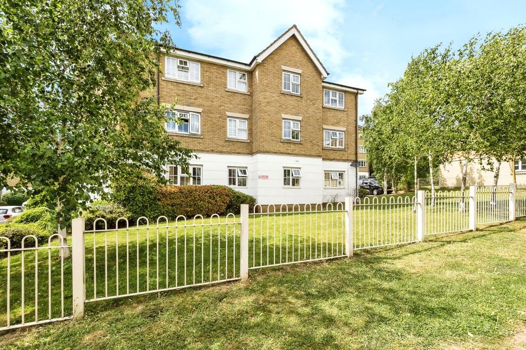 Property photo 1 of 17 Front