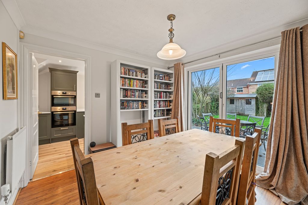 Property photo 3 of 19 Dining Room