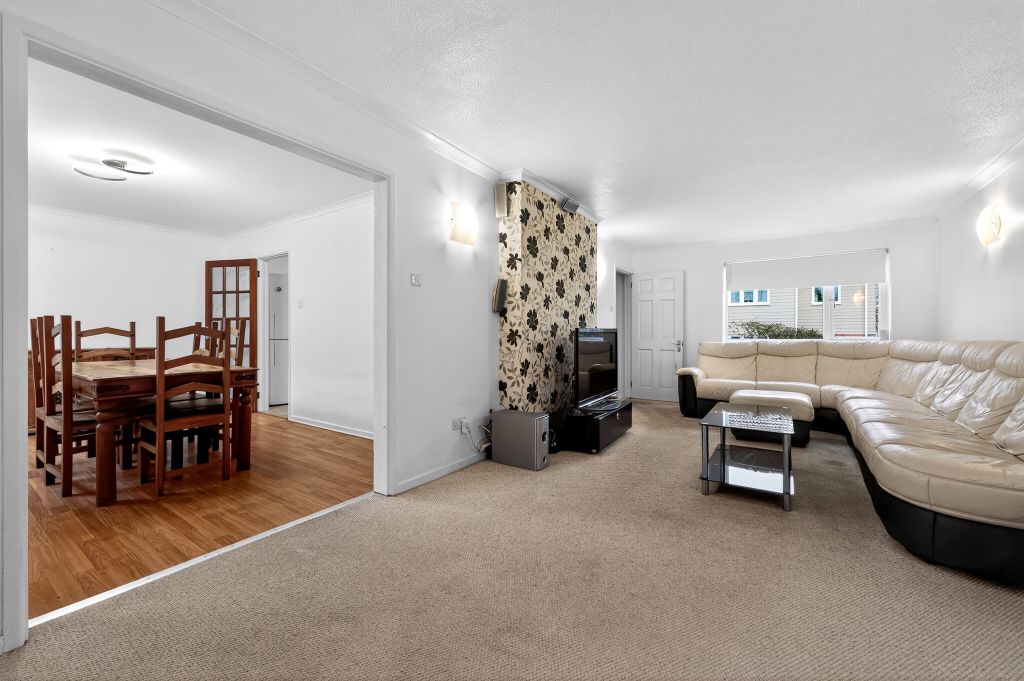 Property photo 3 of 22