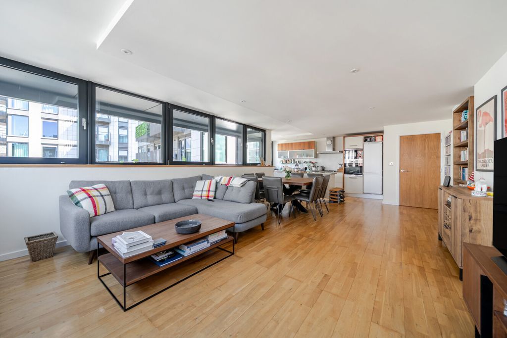 Property photo 1 of 13 1467205-14-6A15Ac...