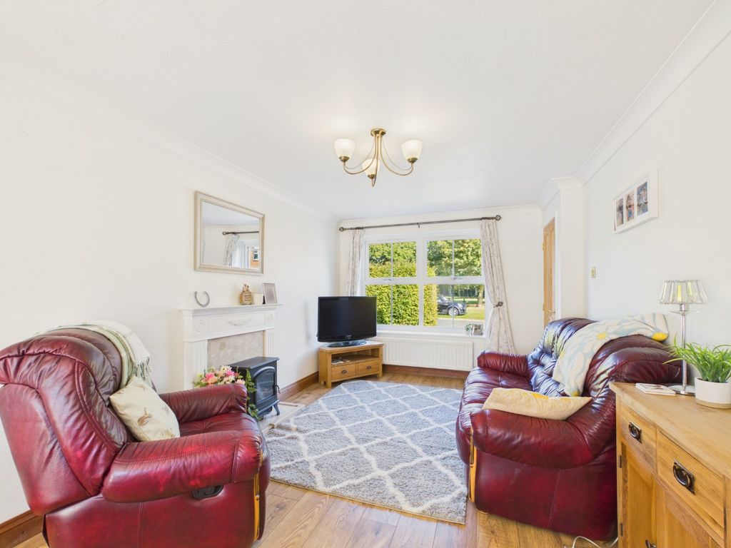 Property photo 3 of 19 5520194