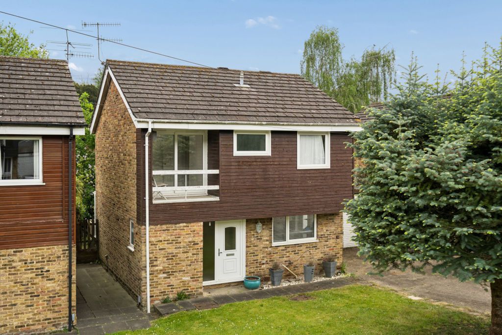 Property photo 1 of 19 Photo 10