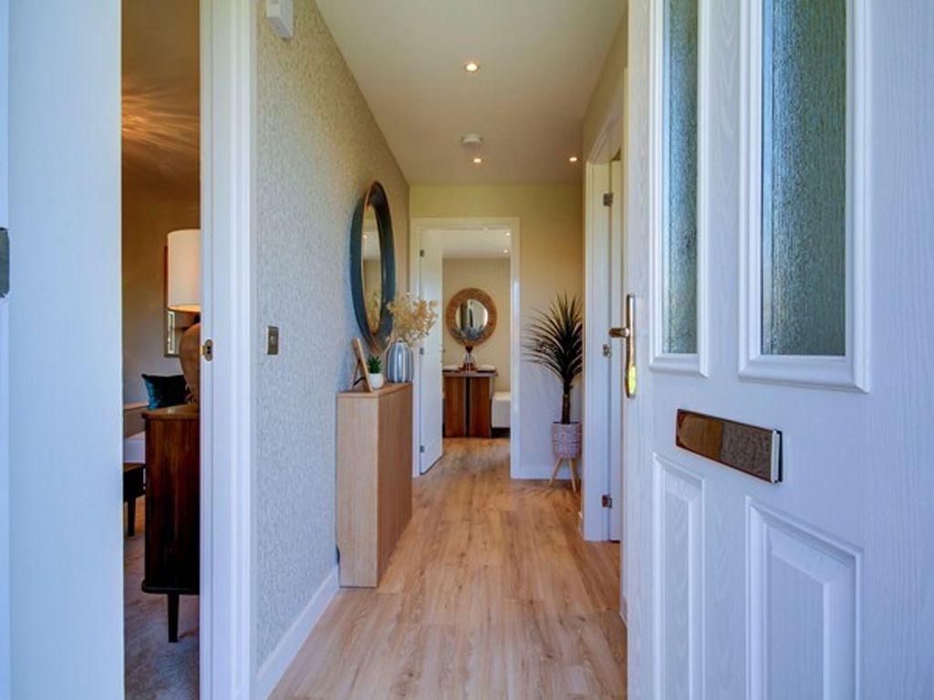 Property photo 3 of 16 Hall