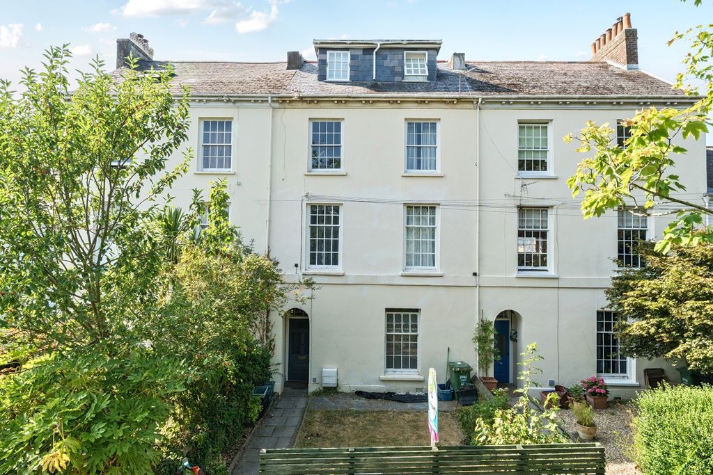 Property photo 1 of 24 1494244-1-6A5Fbf58c785c