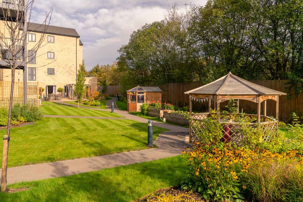 Additional image 16 of 2 bed flat to rentBingley BD16