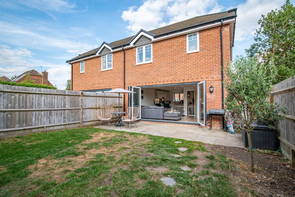 Property photo 2 of 16