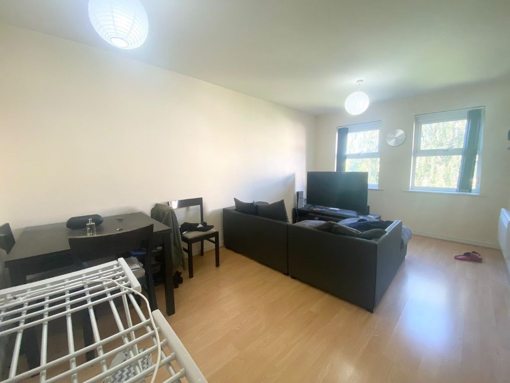 Property photo 3 of 7 Picture No. 02