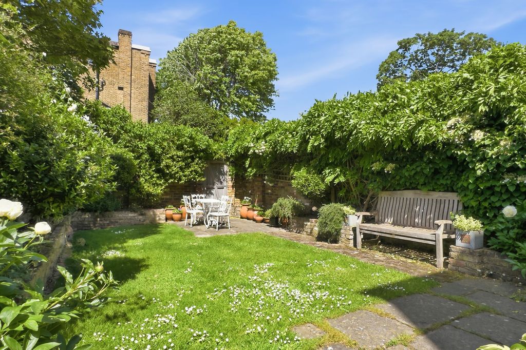 Property photo 3 of 45