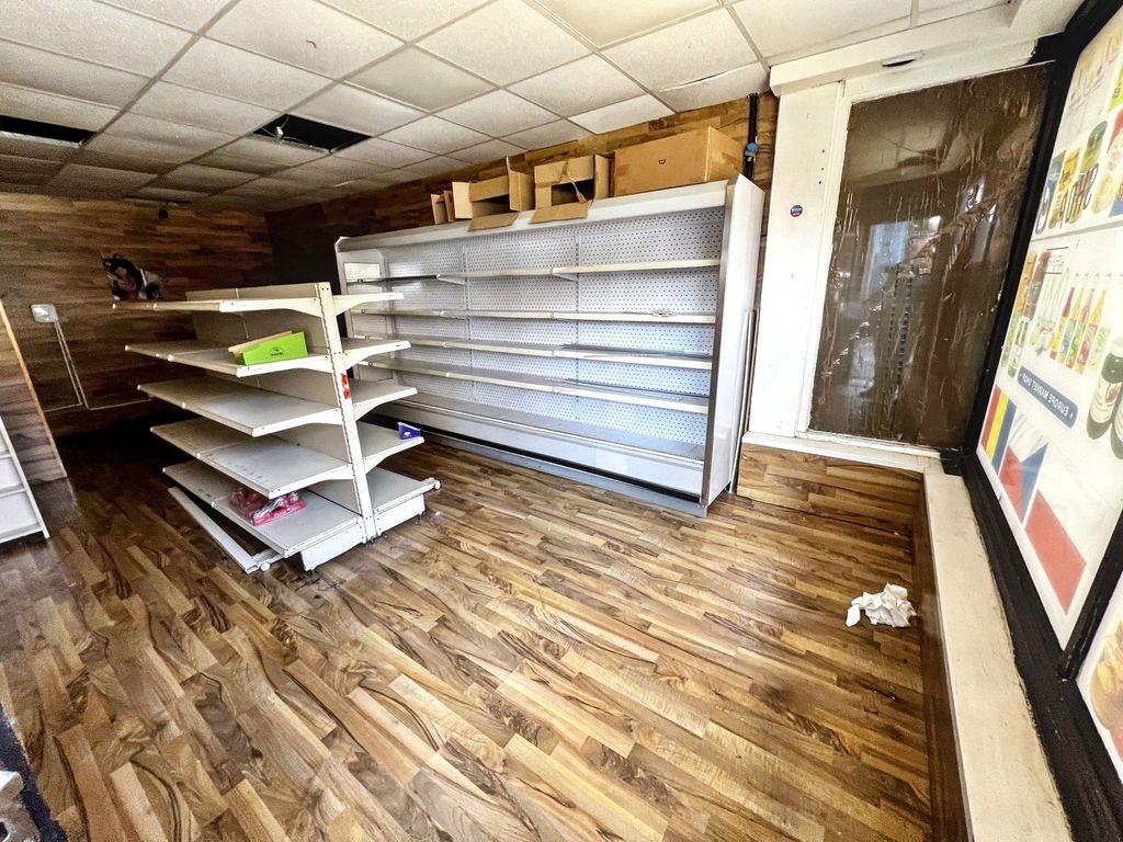 Property photo 3 of 18
