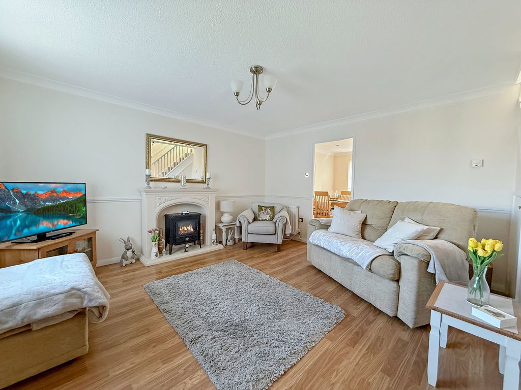 Property photo 3 of 24