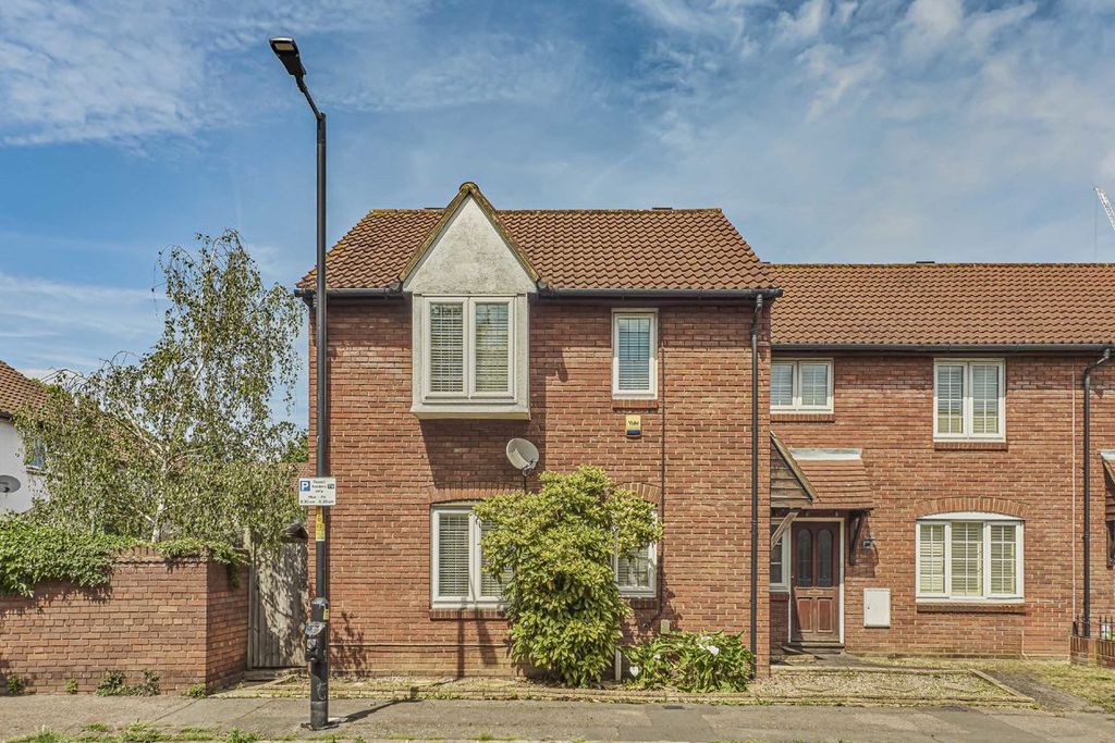 Property photo 1 of 9