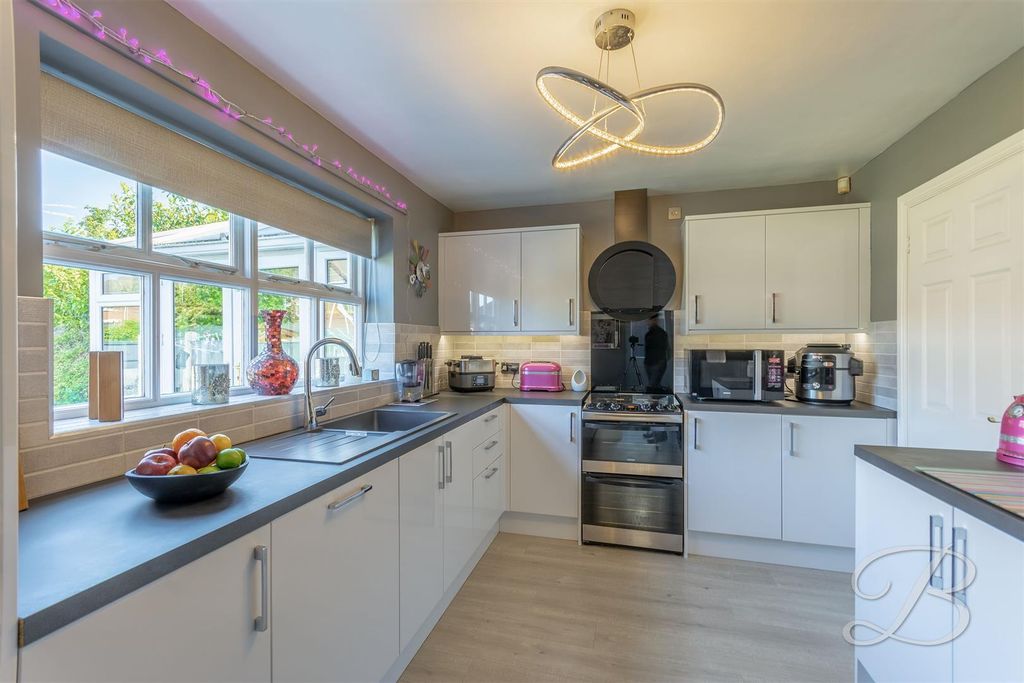 Property photo 2 of 14 1Rbdz8Uzceataswhb9Oq_W.Jpg