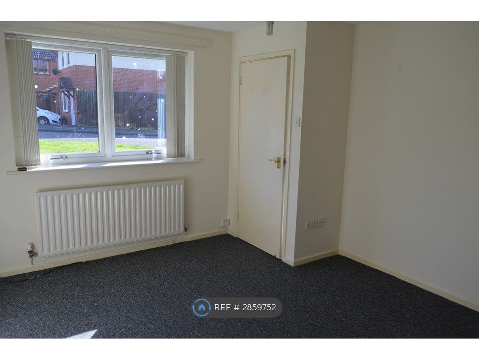 Property photo 2 of 12 Lounge