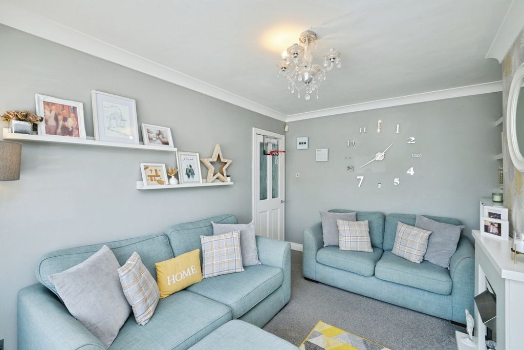 Property photo 2 of 17 Pbox-Img.Jpg