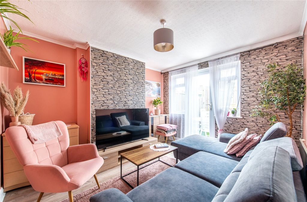 Property photo 2 of 23 Picture 2