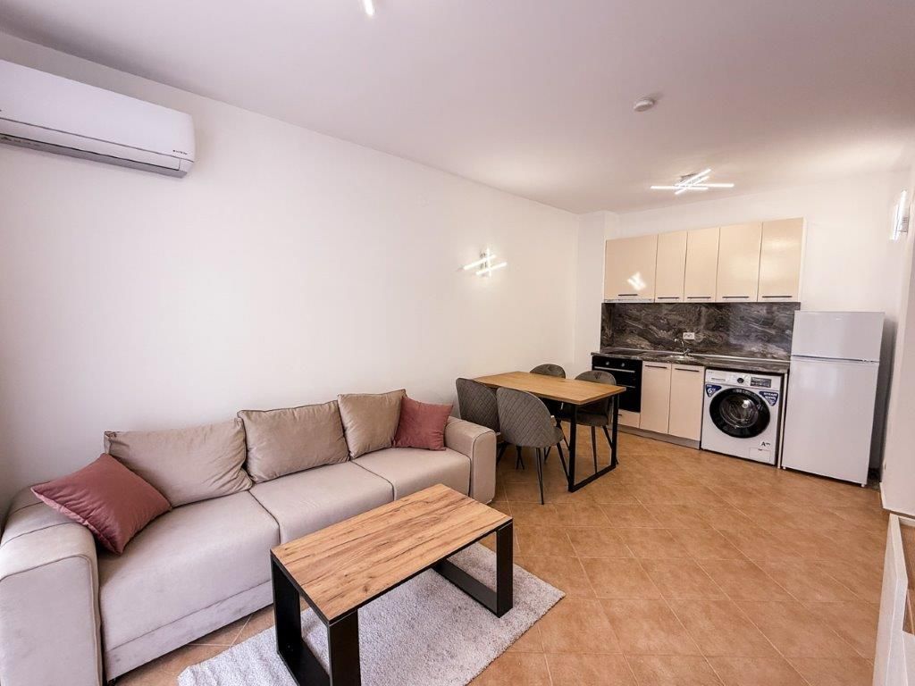 Property photo 3 of 34