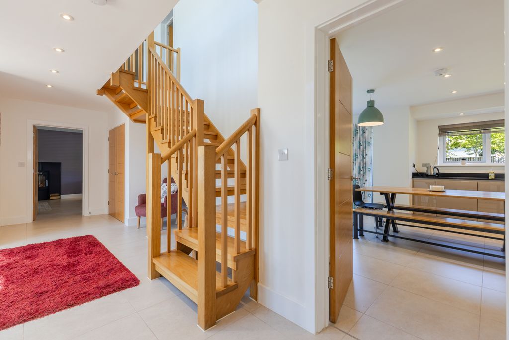 Property photo 2 of 23 A37 - Holland Park, Exeter - 250522