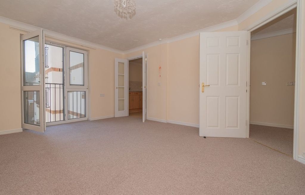 Property photo 2 of 6 Picture 2