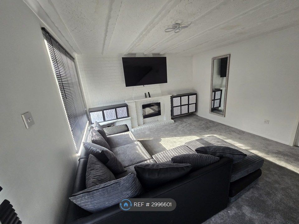 Property photo 1 of 17 Living Room_A