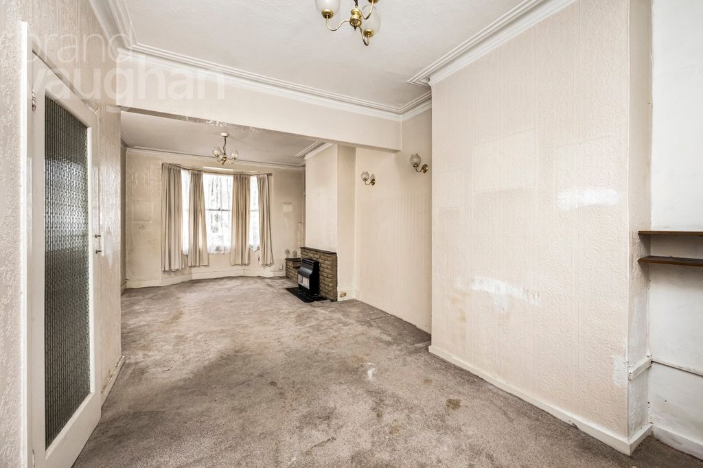 Property photo 3 of 26 Picture No. 06