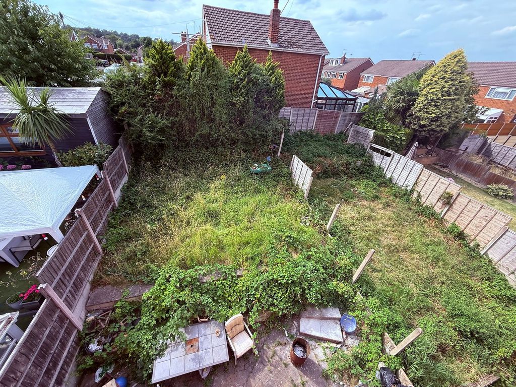 Property photo 2 of 5